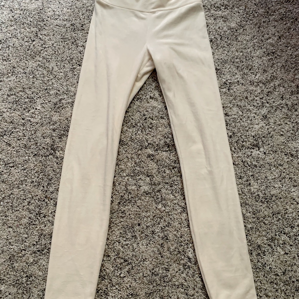 Super soft white leggings